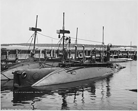 USS Plunger (SS-2).