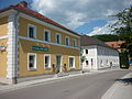 Regensburger Straße, rechtes Gebäude ehem. Brauerei Zierer / Bach...