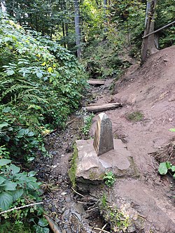 trojmezní obelisk