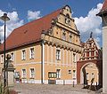 Männekentor (gate) and town hall