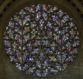 The Bishops's Eye, Lincoln Cathedral, in Decorated curvilinear style (completed 1330)