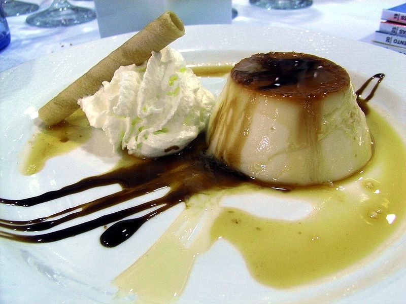 File:Flan con nata.jpg