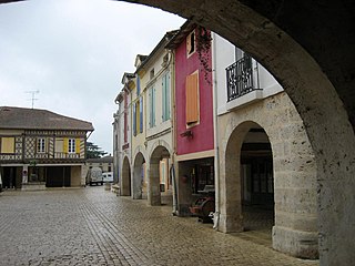 La Place Armand-Fallières.