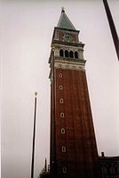 Campanile (Klockentoorn) in Venedig