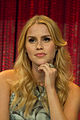 Claire Holt interpreta Charmain Tully