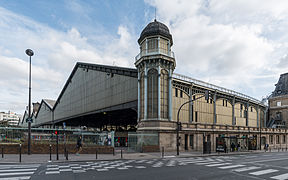 La gare, côté rue de Rome.