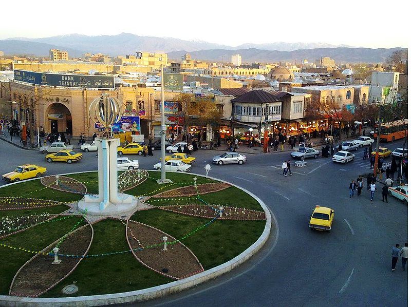 File:Khoy city center in iran country.jpg