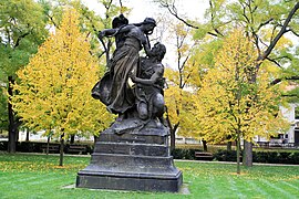 Šárka la guerrière, et le prince Ctirad, sculpture de Josef Václav Myslbek (1881) à Vyšehrad