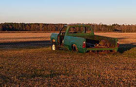 Un pick-up abandonné à Creeds, Virginia Beach, États-Unis.