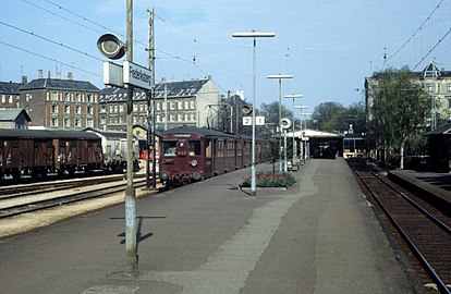 S-banestationens perron i 1978.