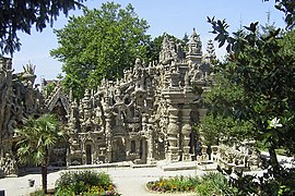 Le Palais idéal du Facteur Cheval.