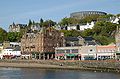 Der McCaig’s Tower oberhalb der schottischen Stadt Oban