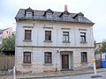 Wohnhaus (Nr. 27) und Kontorgebäude (Nr. 29) einer Speditionsfirma