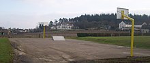 Le terrain de basket-ball à Mercurey ou évoluait le Football Club de Bourgneuf Val d'Or Mercurey avant la fusion avec Élan sportif chalonnais