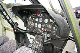 Cockpit of SW-4 Puszczyk, Radom 2007.JPG