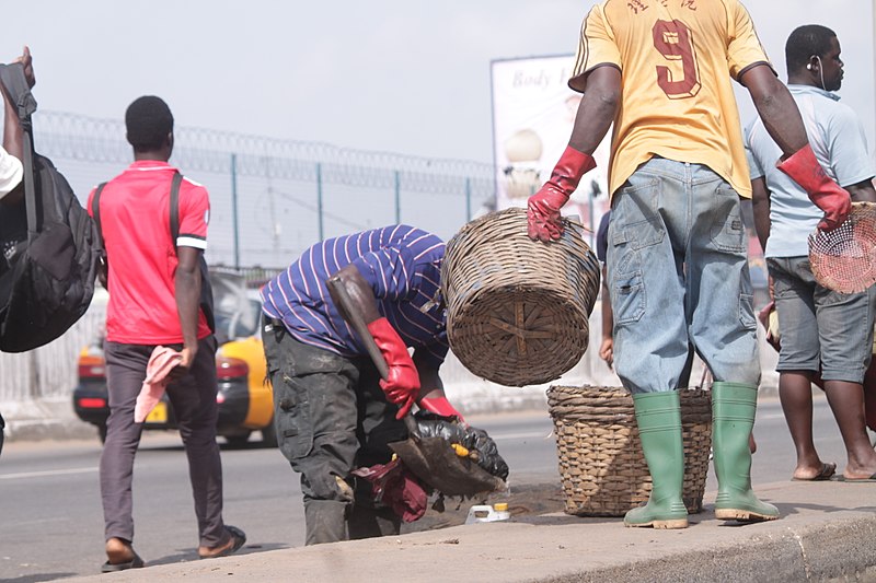 File:Ghanaian Sanitation Workers.jpg