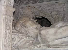 Transi de Louis XII, exécuté d'après le masque mortuaire du roi (vers 1517, basilique Saint-Denis).