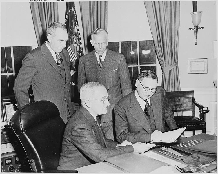 File:Photograph of President Truman in the Oval Office with the Prime Minister of France, Rene Pleven, as Secretary of... - NARA - 200264.jpg