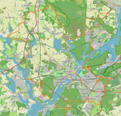 Mapa konturowa Poczdamu, po lewej nieco u góry znajduje się ikonka zamku z wieżą z opisem „Zamek Marquardt”