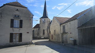 L'église Saint-Bernard.