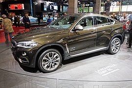 BMW X6 F16 вид сбоку