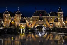 Koppelpoort Night.jpg