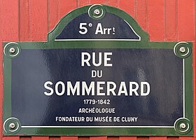 Voir la plaque.