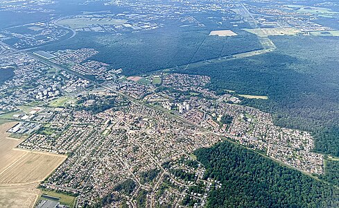 Vue aérienne de la commune en 2024.