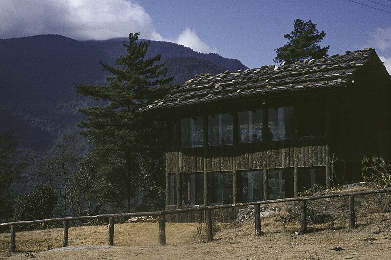 File:Bhutan1980-94 hg.jpg