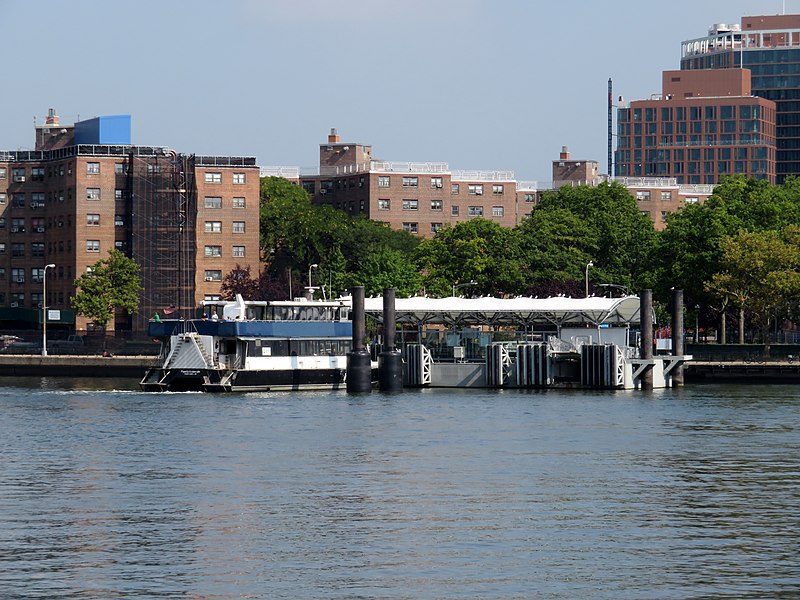 File:Ferry at Astoria terminal, September 2018.JPG