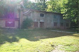 Dormitory (behind Schoellkopf Hall)