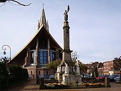 La Bassée monument aux morts.JPG