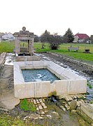 Lavoir-fontaine du château (Mutigney).jpg