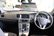 V60 Cross Country D3 Interior (UK)