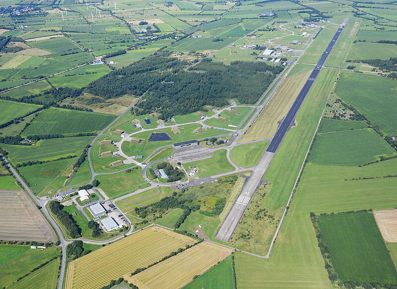 File:Aerial image of the Husum-Schwesing airfield.jpg