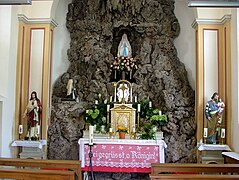 Grotte in der Kapelle - panoramio.jpg