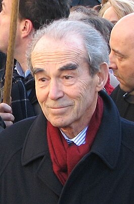 Badinter tijdens een demonstratie tegen de doodstraf in Paris, 3 februari 2007