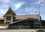 Pintu B di hadapan Muzium Negara.