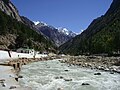 Râul Bhagirathi, în Gangotri, Uttarakhand, India.