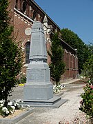 Le monument aux morts.