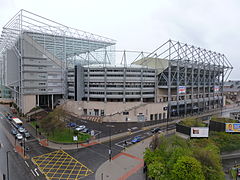 St James' Park from the Sandman Signature hotel, 18 April 2012.jpg