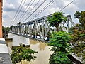 Rangka baja jembatan KA Sungai Ciujung yang bukan lagi asli peninggalan Staatsspoorwegen (SS).