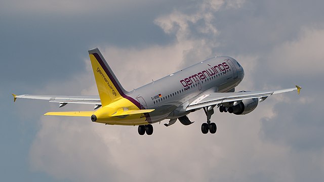 Germanwings Airbus A319-112 (D-AKNQ)