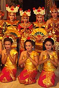 Balinese dancers