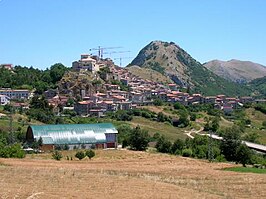 Castelgrande, met op de achtergrond de berg Giano