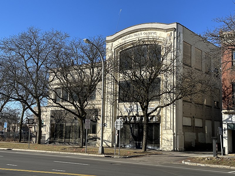 File:Former Niagara Falls Gazette building on Niagara St in Niagara Falls, NY.jpg