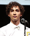 Robert Sheehan interpreta Klaus Hargreeves