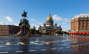 Saint-Pétersbourg (Russie) ;