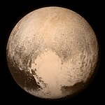 Bild på Pluto tagen av New Horizons (färg; 13 juli 2015).