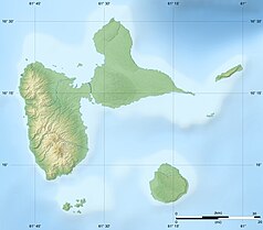 Mapa konturowa Gwadelupy, na dole nieco na prawo znajduje się punkt z opisem „Marie-Galante”